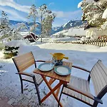 Mom - Alpine Boutique Apartments, Chalet Fagus, Terrace Studio * Grindelwald