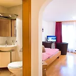 Mom - Alpine Boutique Apartments, Chalet Fagus, Terrace Studio