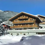 Mom - Alpine Boutique Apartments, Chalet Fagus, Terrace Studio *