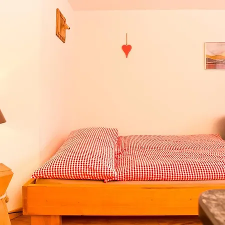 Mom - Alpine Boutique Apartments, Fagus, Terrace * Grindelwald