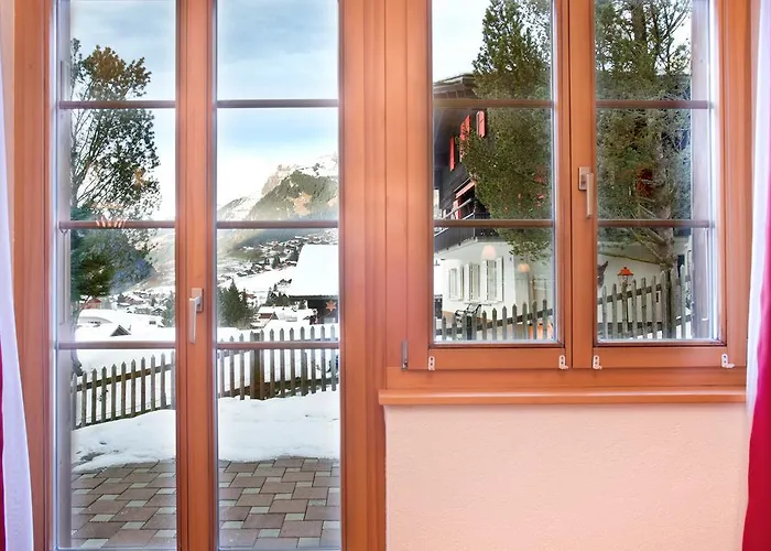 Mom - Alpine Boutique Apartments, Chalet Fagus, Terrace Studio Grindelwald